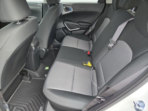 New 2025 Kia Soul LX image 17