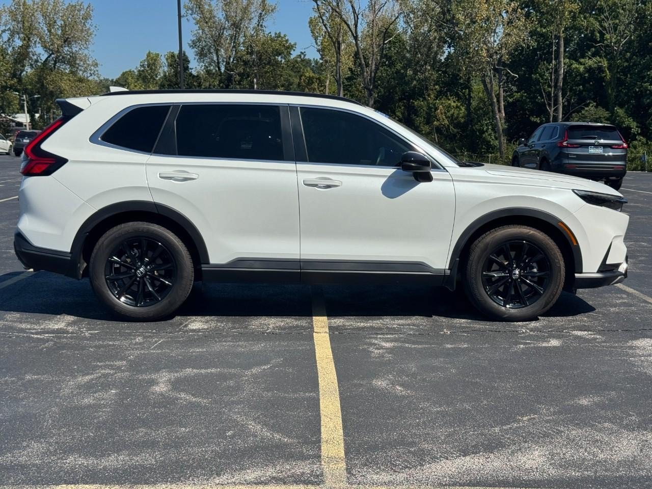 Used 2023 Honda CR-V Sport image 3