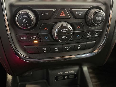 Used 2018 Dodge Durango R/T w/ Blacktop Package image 14