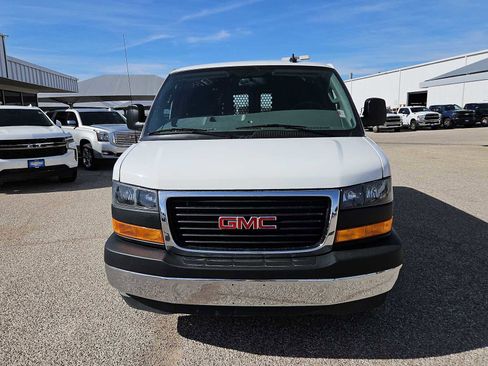 Used 2024 GMC Savana 2500 w/ Driver Convenience Package RWD image 3