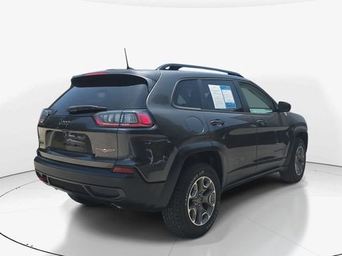 Used 2022 Jeep Cherokee Trailhawk w/ Comfort/Convenience Group AWD/4WD image 6
