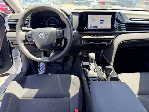 Used 2026 Toyota Camry LE FWD image 17
