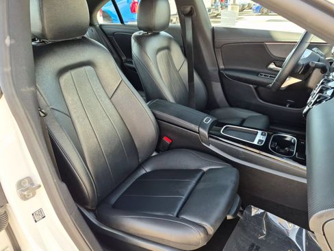 Used 2025 Mercedes-Benz CLA 250 image 27