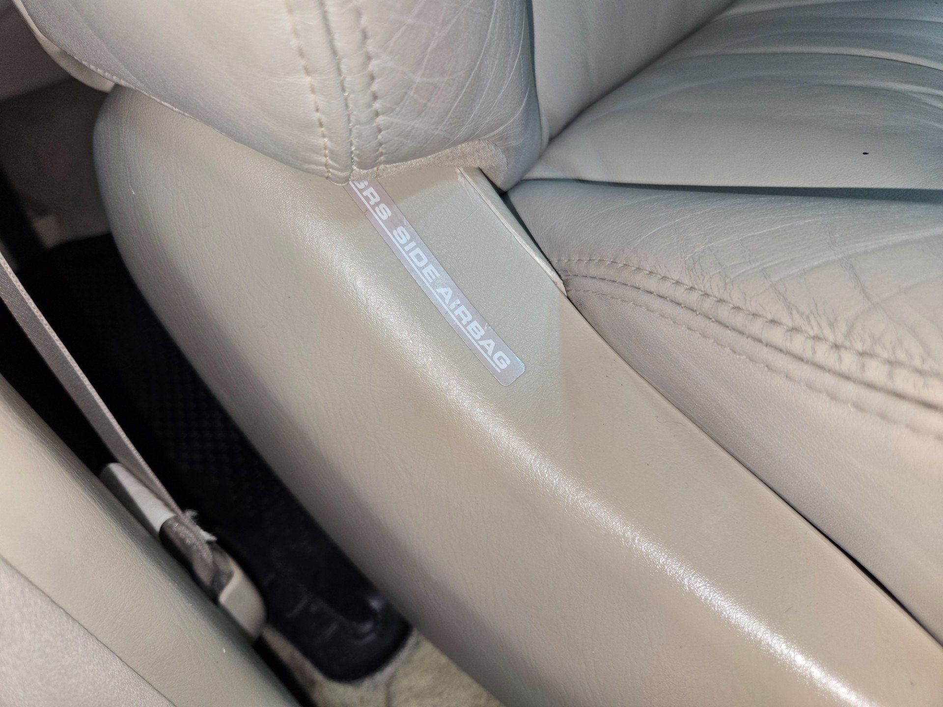 Used 2004 Lexus LX 470 4WD image 91