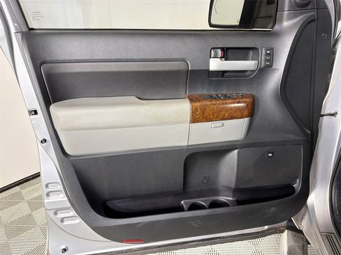 Used 2012 Toyota Tundra Limited image 11