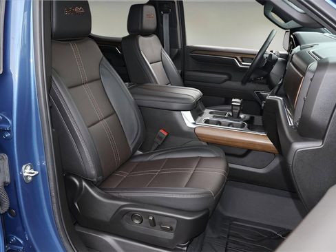 Used 2024 Chevrolet Silverado 1500 High Country image 14