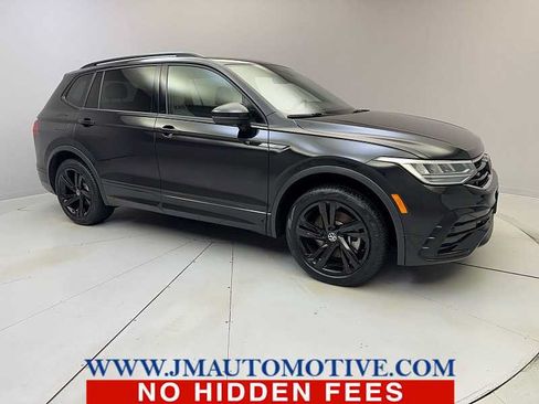 Used 2024 Volkswagen Tiguan SE R-Line AWD/4WD image 7