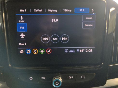 Used 2021 Chevrolet Traverse LT AWD/4WD image 25