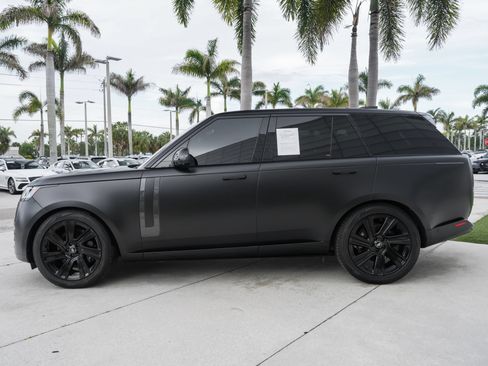 Used 2023 Land Rover Range Rover SE AWD/4WD image 7