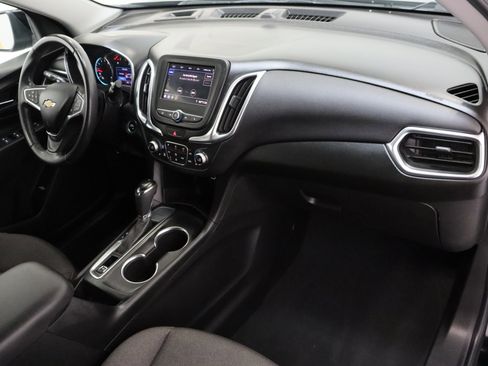 Used 2020 Chevrolet Equinox LT w/ Driver Convenience Package image 36