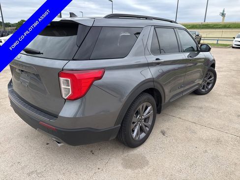 Used 2023 Ford Explorer XLT w/ Equipment Group 202A image 11