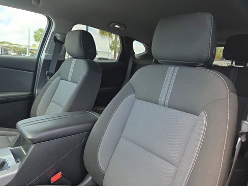 Used 2025 Chevrolet Blazer LT image 25