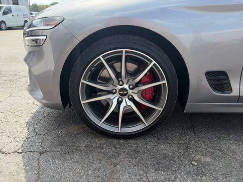 Used 2025 Genesis G70 2.5T RWD image 26