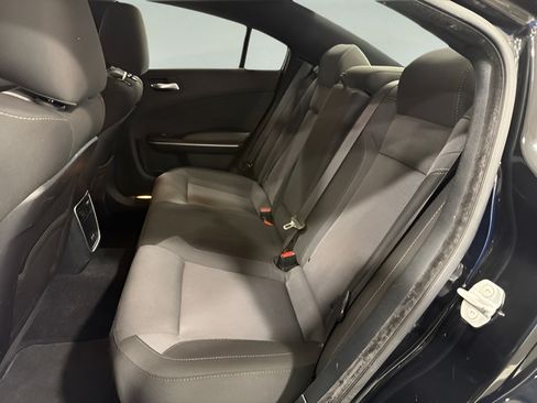 Used 2019 Dodge Charger SXT RWD image 28