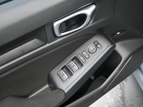 Used 2023 Honda Civic Sport image 18