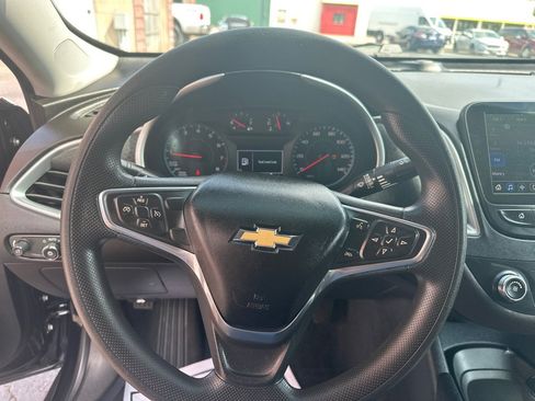 Used 2020 Chevrolet Malibu LS FWD image 22