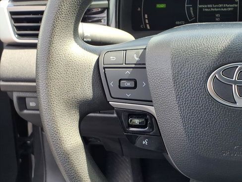 Used 2025 Toyota Camry LE image 20