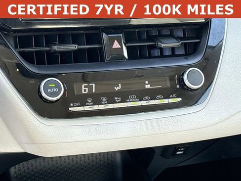 Used 2024 Toyota Corolla LE image 21
