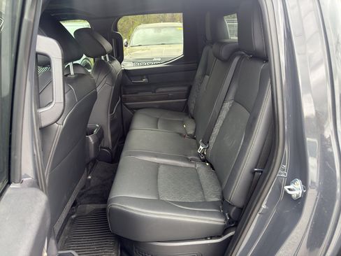 Used 2025 Toyota Tacoma Limited image 9