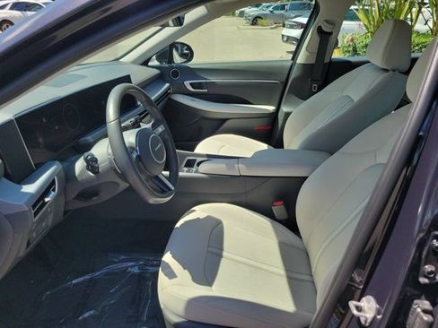 Certified 2025 Hyundai Sonata SEL FWD image 17