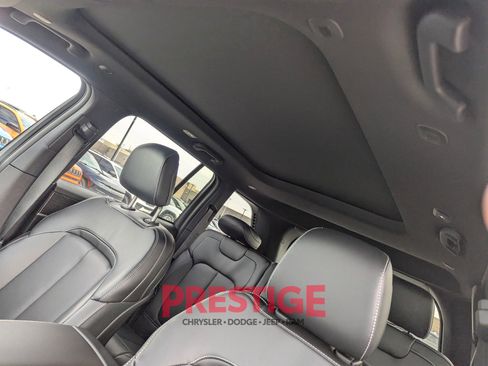 New 2026 Jeep Grand Cherokee Limited w/ Luxury Tech Group II AWD/4WD image 25
