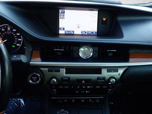 Used 2013 Lexus ES 300h Hybrid image 14