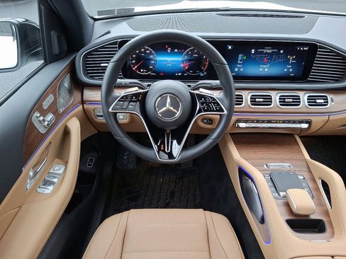 Certified 2025 Mercedes-Benz GLE 350 GLE 350 image 12