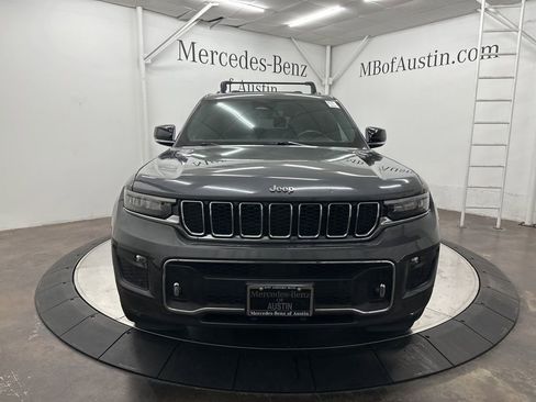Used 2021 Jeep Grand Cherokee L Overland w/ Luxury Tech Group IV image 2