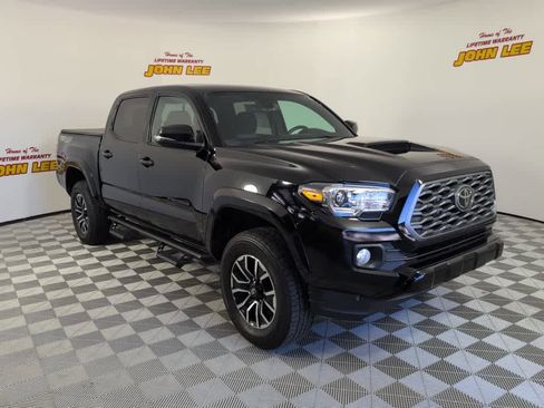 Used 2023 Toyota Tacoma TRD Sport image 8