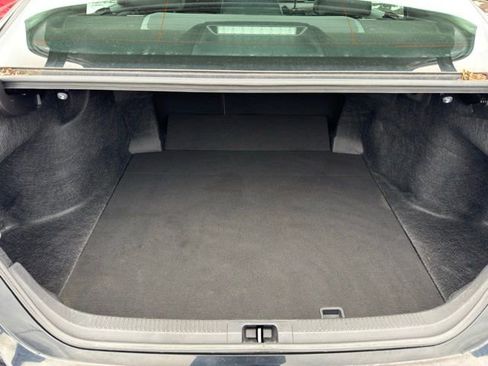 Used 2019 Toyota Camry XLE image 6