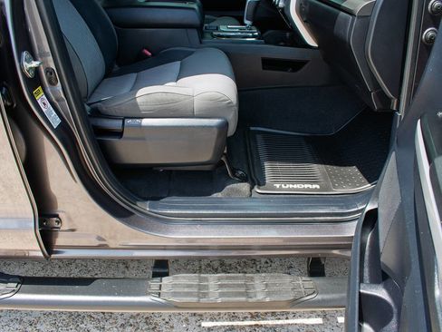 Used 2014 Toyota Tundra SR5 w/ SR5 Upgrade Package RWD image 35