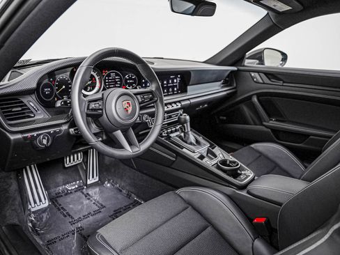 Certified 2023 Porsche 911 GT3 RWD image 4