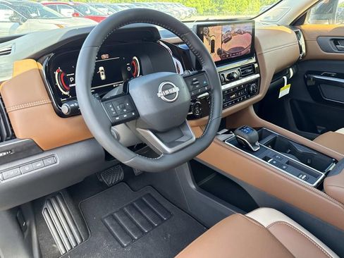 New 2026 Nissan Pathfinder Platinum FWD image 22