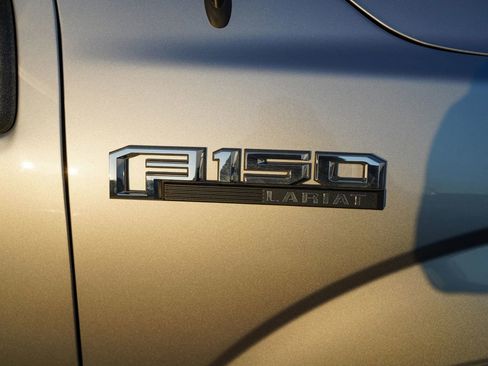 Used 2020 Ford F150 Lariat AWD/4WD image 12