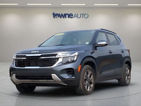 Used 2024 Kia Seltos S AWD/4WD image 2