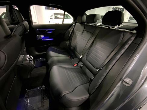 Used 2025 Mercedes-Benz C 300 Sedan image 19