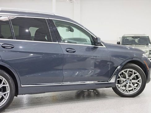 Used 2020 BMW X7 xDrive40i w/ Premium Package image 11