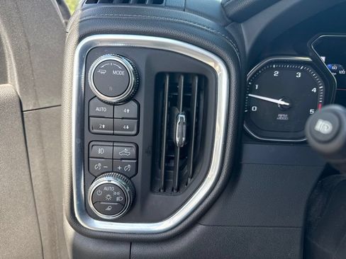 Used 2022 GMC Sierra 3500 Denali AWD/4WD image 13