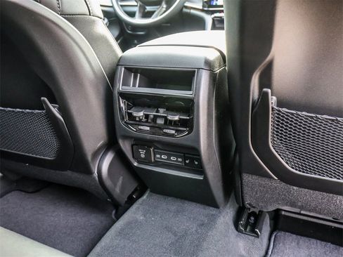 New 2026 Jeep Grand Cherokee Limited image 24