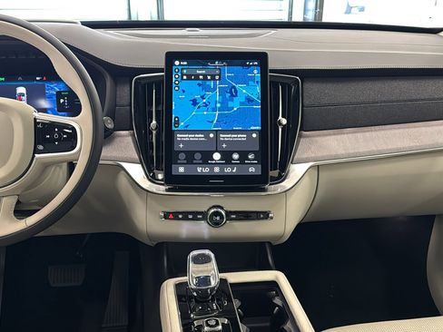 New 2026 Volvo XC90 T8 Ultra w/ Protection Package AWD/4WD image 11