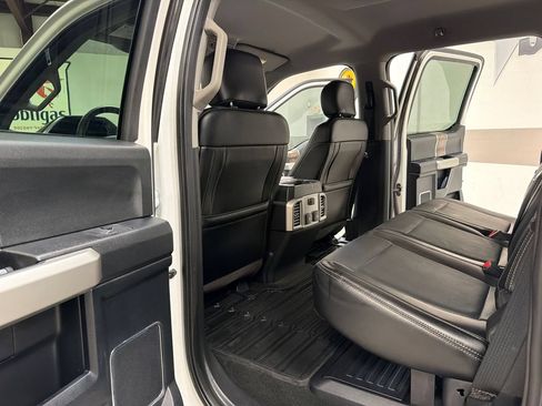 Used 2017 Ford F250 Lariat w/ Lariat Value Package AWD/4WD image 30