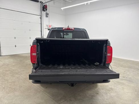 Used 2017 Chevrolet Colorado Z71 AWD/4WD image 17