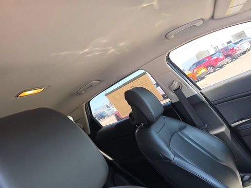 Used 2023 Kia Sportage EX FWD image 33