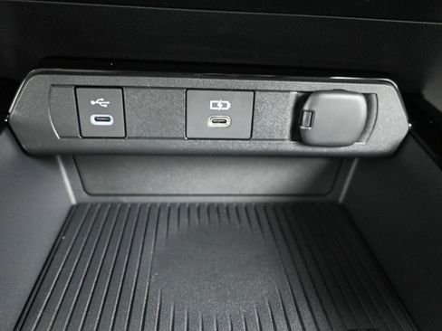 New 2026 Toyota Prius Plug-In Hybrid w/ Limited Premium Package image 36