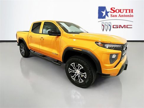 Used 2025 GMC Canyon AT4 image 1