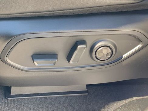 Used 2022 Jeep Grand Cherokee L Limited image 43