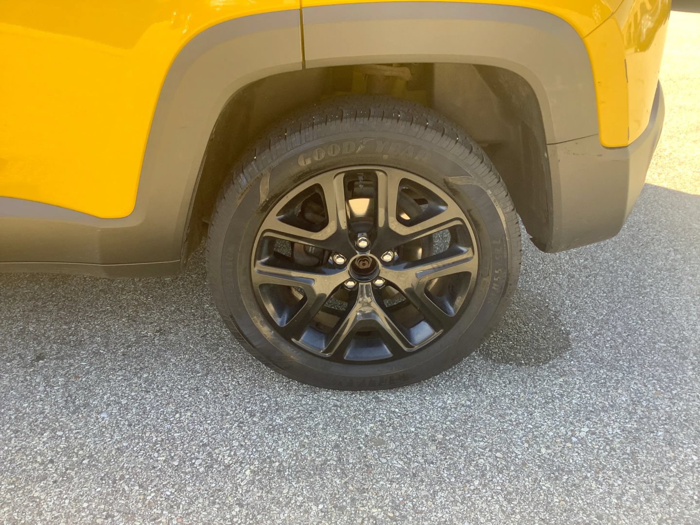 Used 2017 Jeep Renegade Altitude AWD/4WD image 31