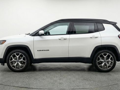 Used 2025 Jeep Compass Limited AWD/4WD image 5