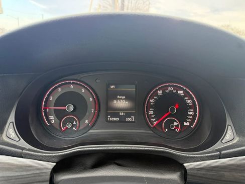 Used 2022 Volkswagen Passat 2.0T R-Line image 10