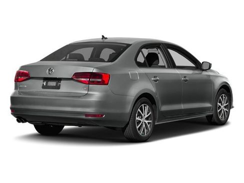 Used 2017 Volkswagen Jetta SEL FWD image 2
